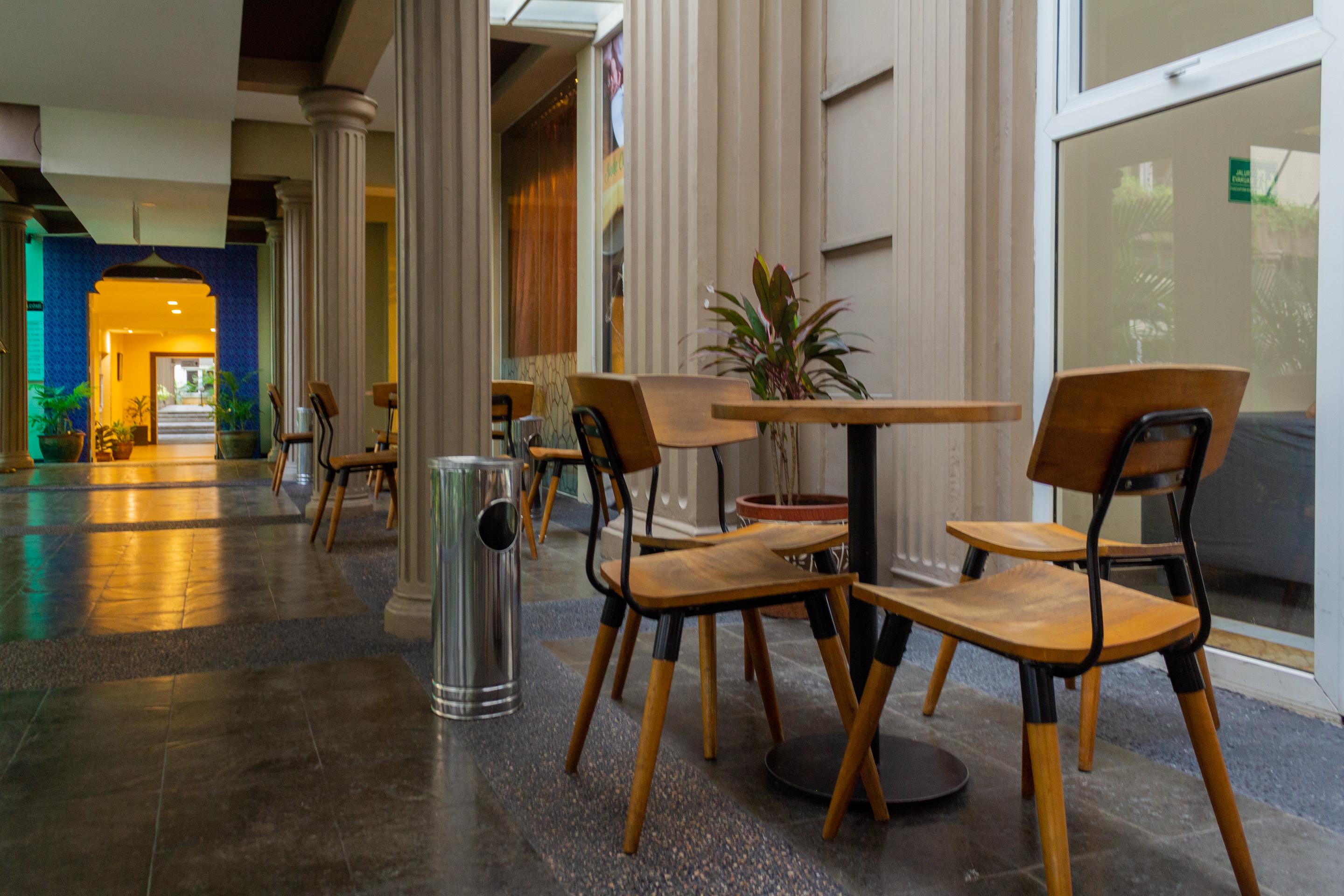 Collection O 6 Grand Palace Kemayoran Jakarta Exterior photo